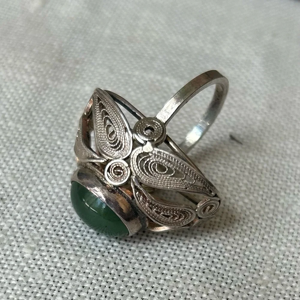 Antique Natural Jade Filigree Ring - Picture 9 of 12
